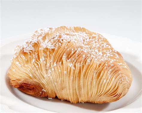 Sfogliatella: A Crispy, Buttery Delight Straight From Naples' Streets!